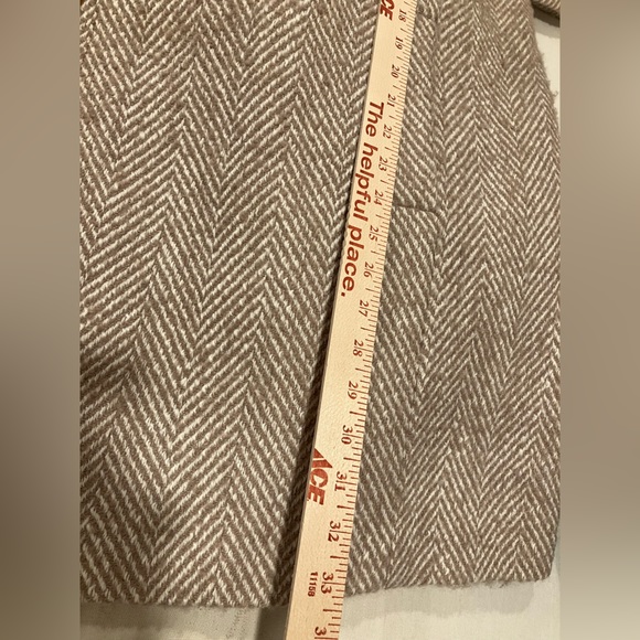 Like new Hobbs London short coat - Picture 5 of 8